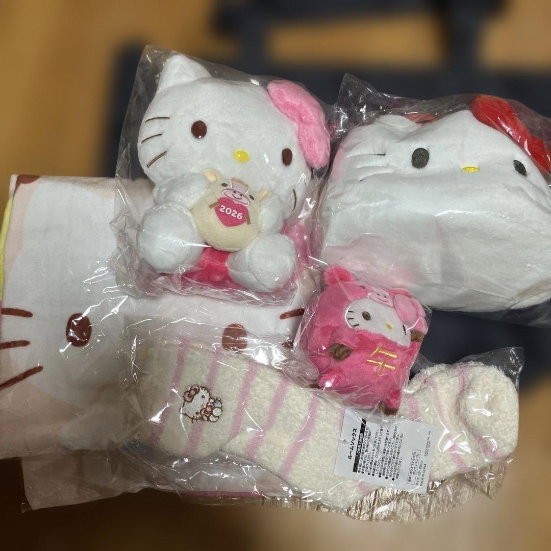 坪内聖 サンリオ2026福袋キティおまけ抜き