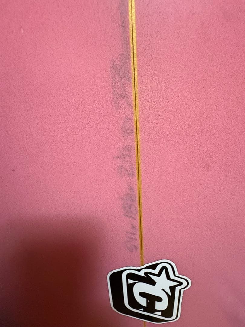 クリアーウォーターショートボード５.11幅47センチ厚み５.6ぐらいです