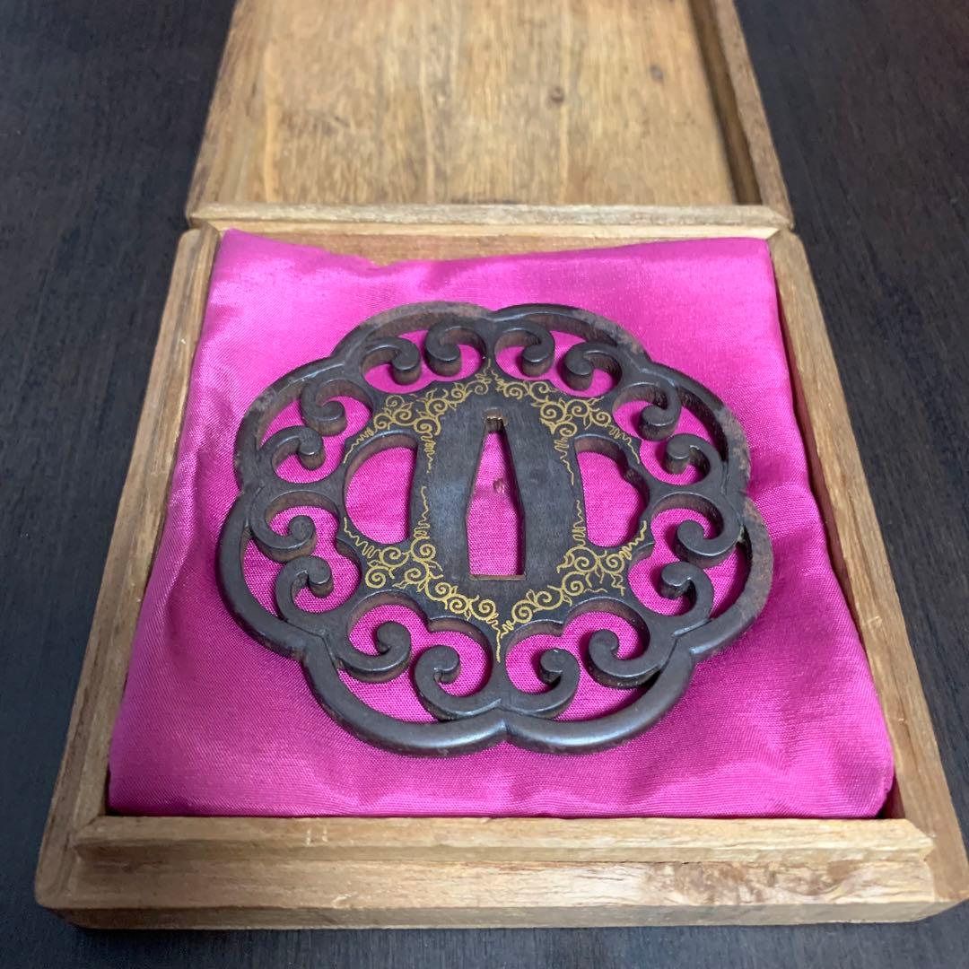 《アンティーク希少レア品！》《送料無料》⭐︎八ツ蕨手透鐔　鍔つば♪⭐︎