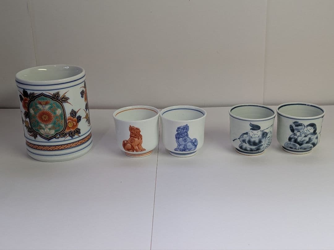 有田焼、其泉、マグカップ、ビヤマグ、ぐい呑2対4客、銘「其泉」有、箱無