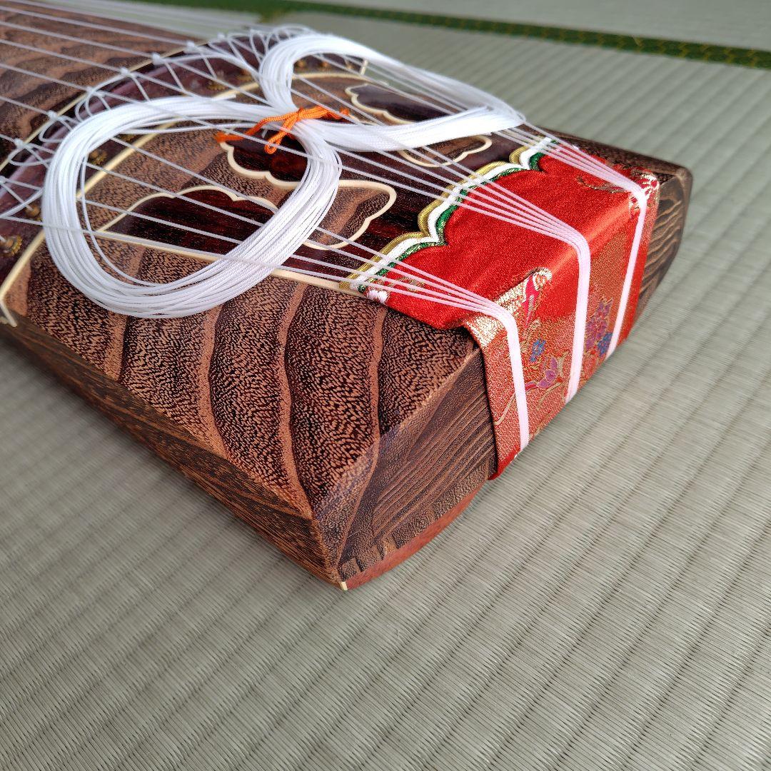 お琴　付属品付き