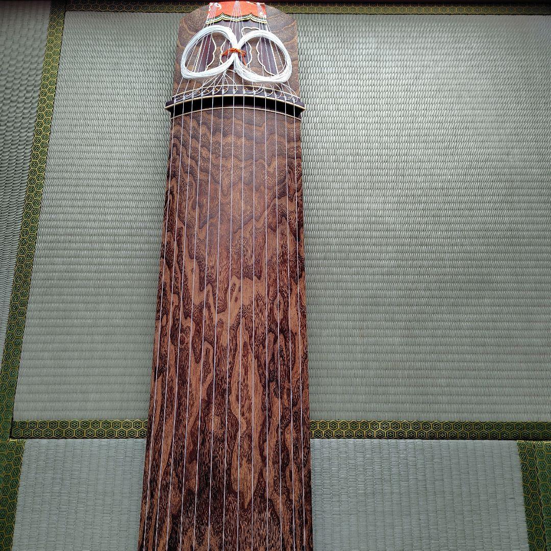 お琴　付属品付き