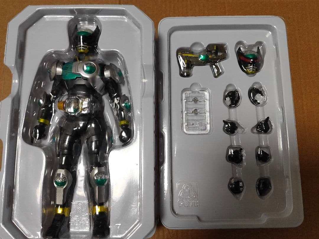 S.H.Figuarts 仮面ライダーバース