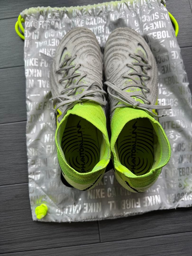 ナイキ ファントム ルナ2 エリート FG ハイカット サッカースパイク