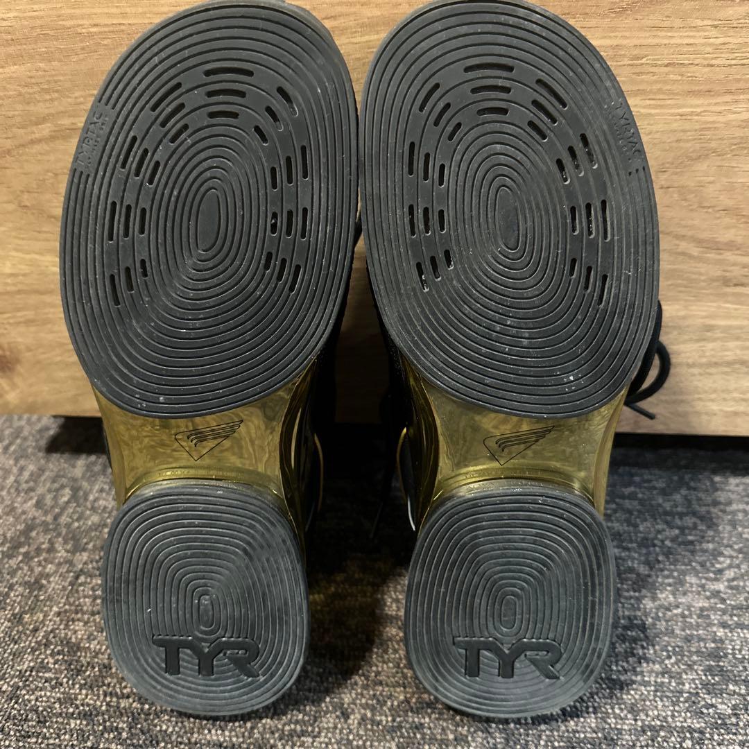 TYR FORCE トレーニングシューズ ブラック/ゴールド