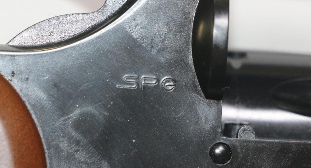 MGC製ABS樹脂モデルガン コルトローマンＭＫ－Ⅲ 合法品　未発火カート付