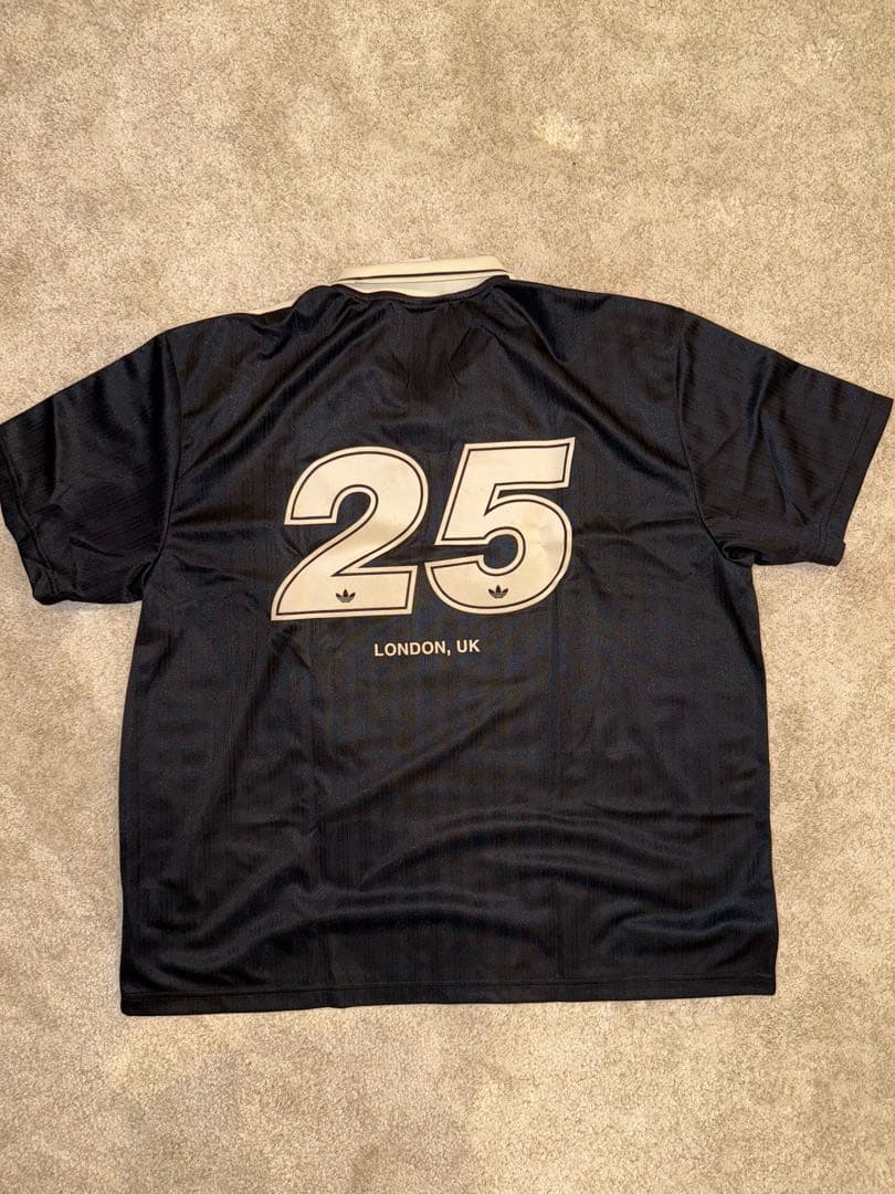 【Mサイズ】Oasis adidas LONDON, UK刺繍入り