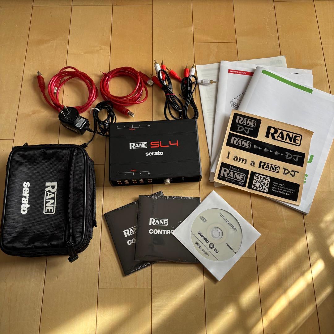 RANE SL4 Serato DJインターフェース
