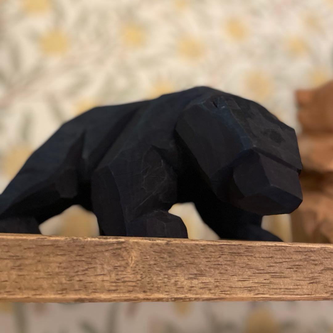 佐藤憲治作　木彫り　這い熊　徳島本藍染