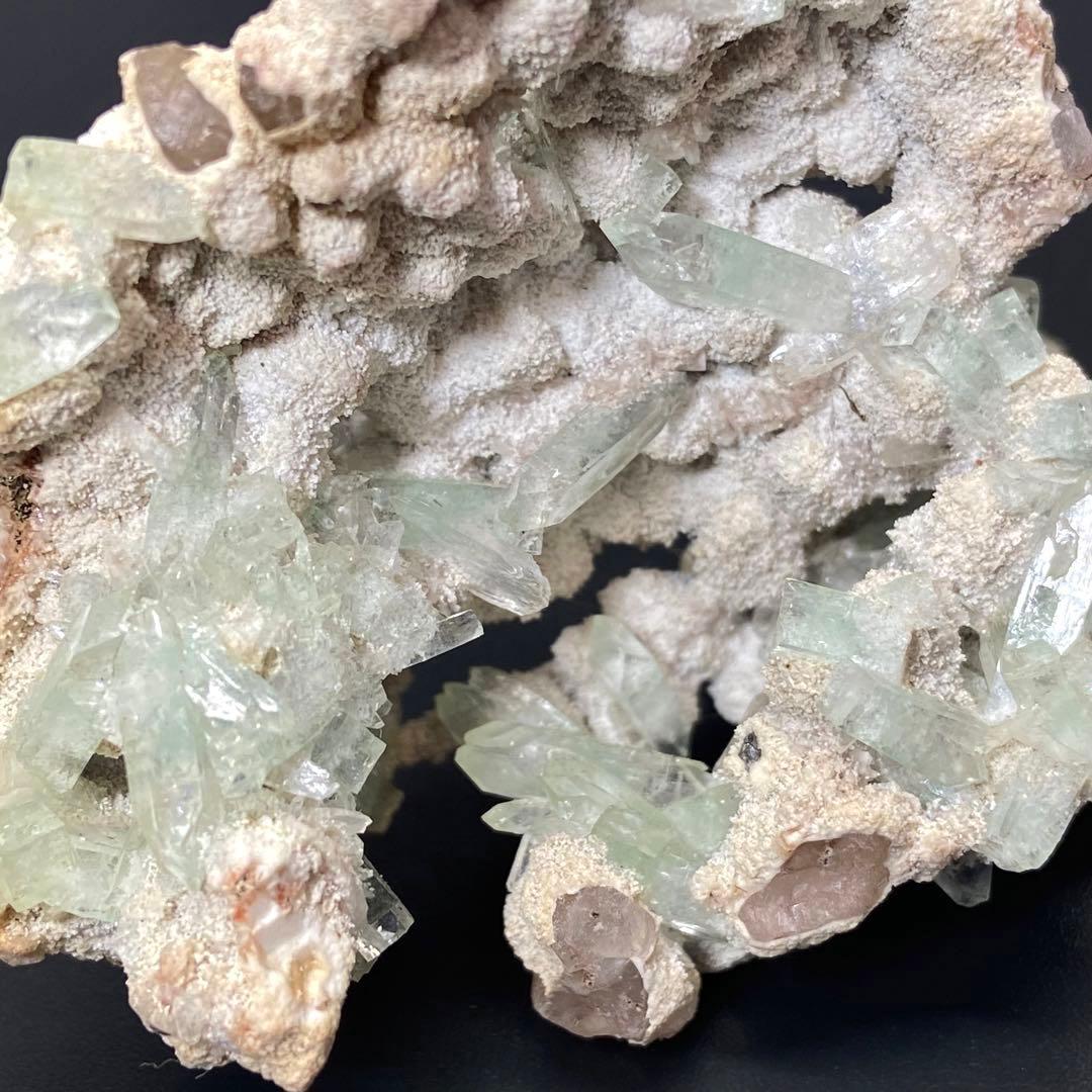 グリーンアポフィライト　魚眼石　鉱物標本　原石　天然石　ストーン　インド