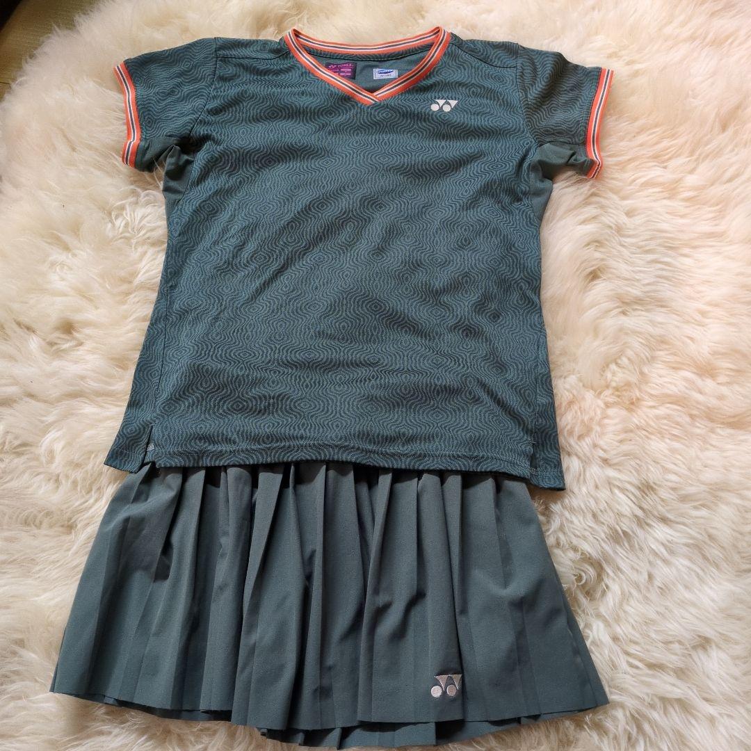 YONEXヨネックス　 レディーステニスウェア Vネックセット