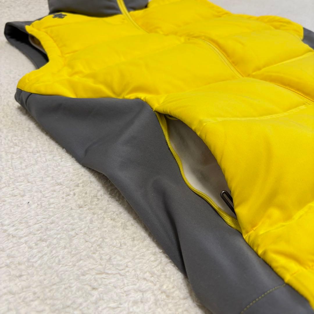 DESCENTE GOLF ハイブリッドダウンベスト イエロー×グレー