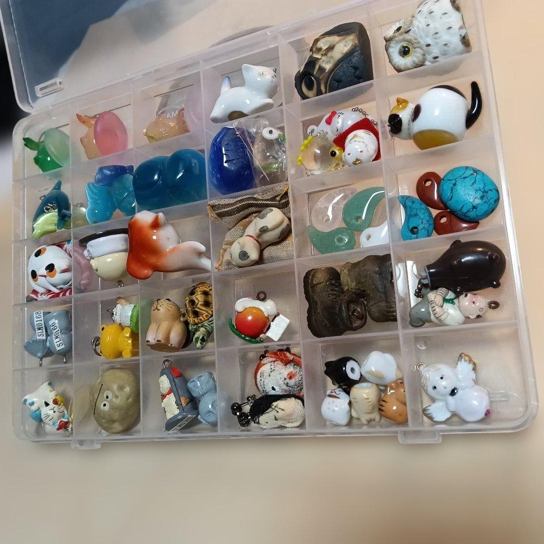 200.動物・キャラクター フィギュアセット .梟、猫、イルカ、かえる、55個
