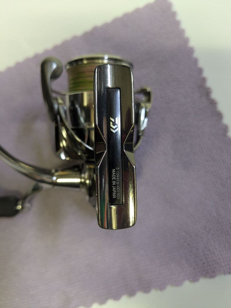 Daiwa EXIST LT2500S-DH スピニングリール ダイワ