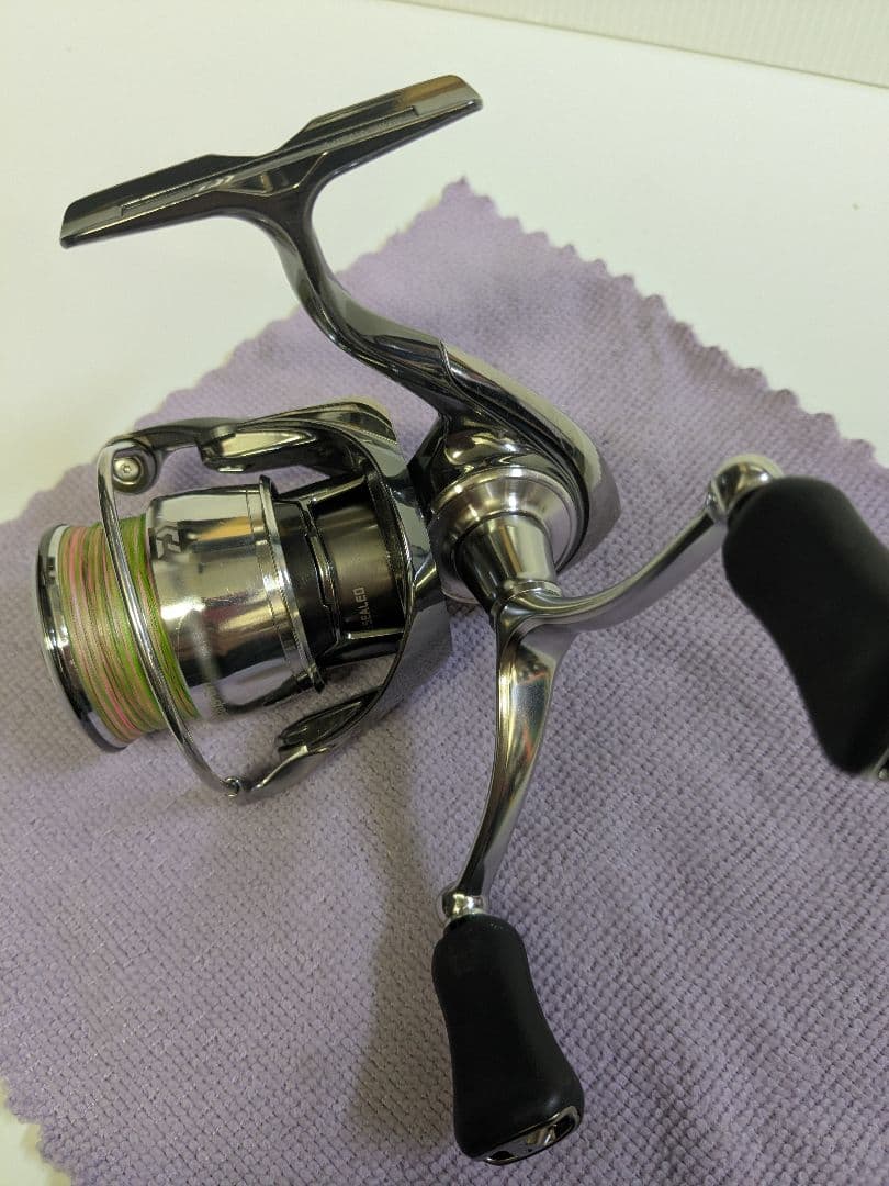 Daiwa EXIST LT2500S-DH スピニングリール ダイワ