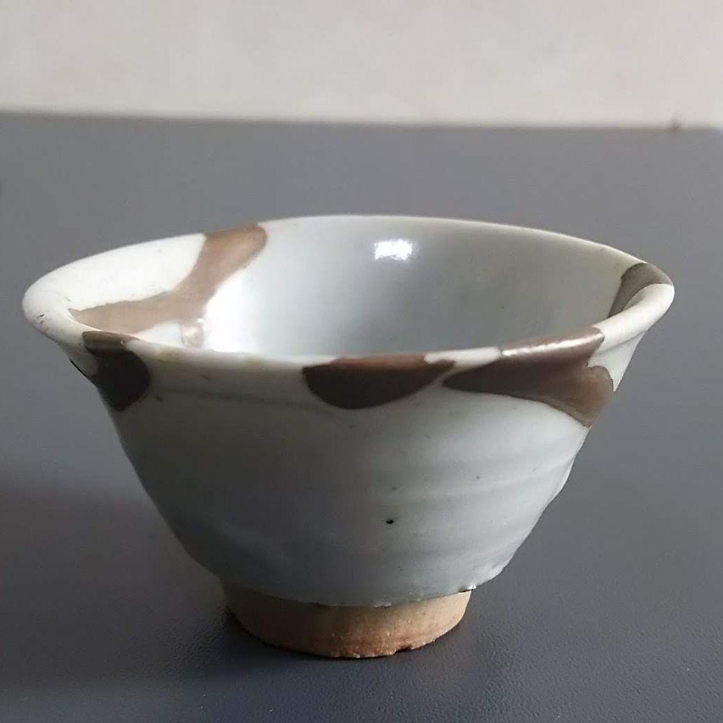 初期伊万里　草文盃　ぐい呑　酒器　古伊万里