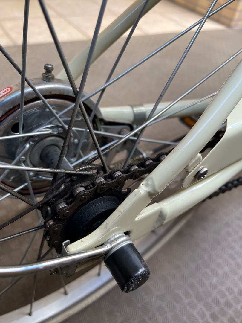 20インチ　子供用自転車　クリーム色