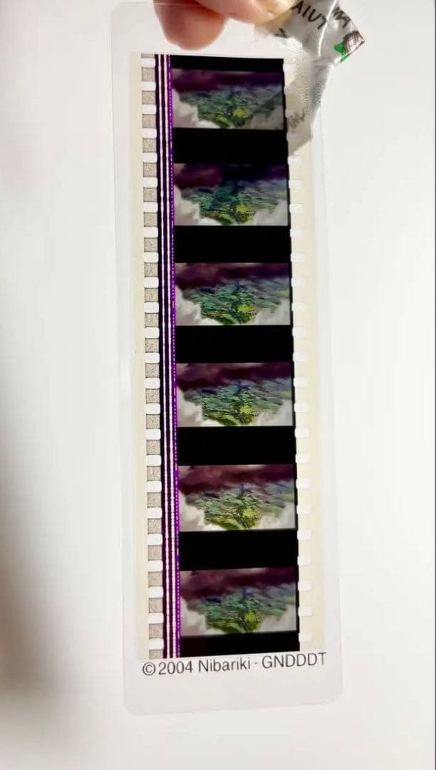 【終了間近！ハウルの動く城、新品】フィルムブックマーカー３枚&トランプ&フィルム