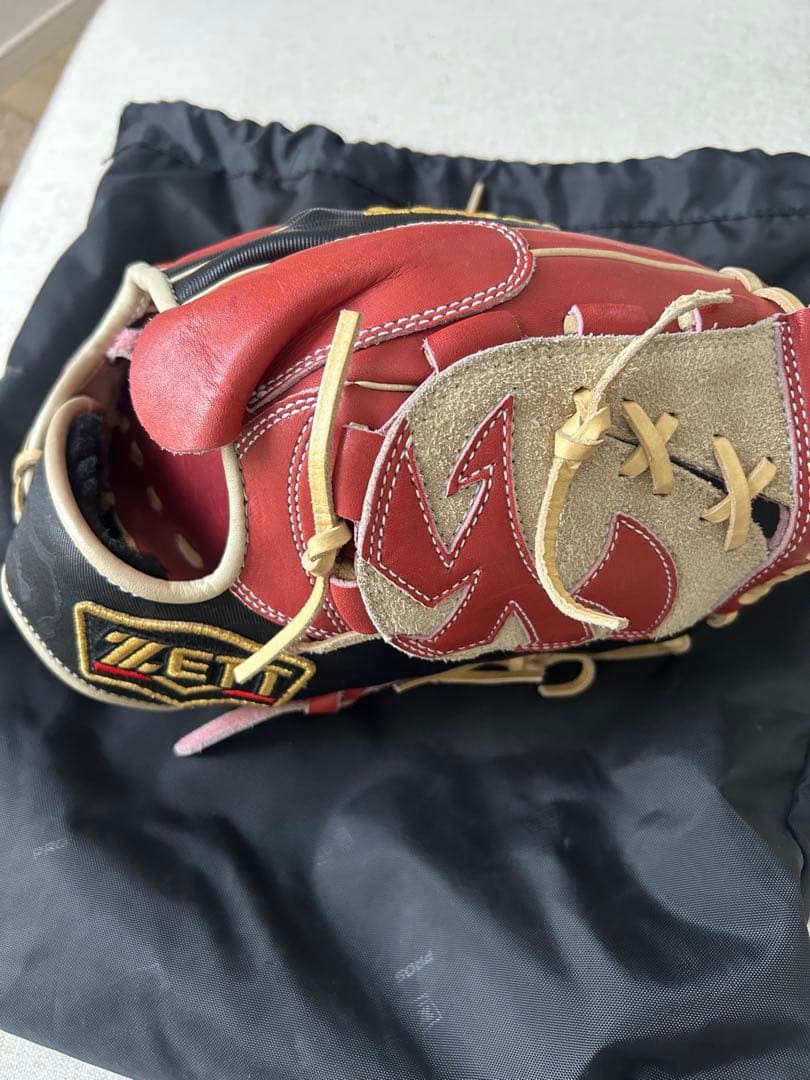 ZETT プロステイタス 軟式グローブ 赤/白/黒