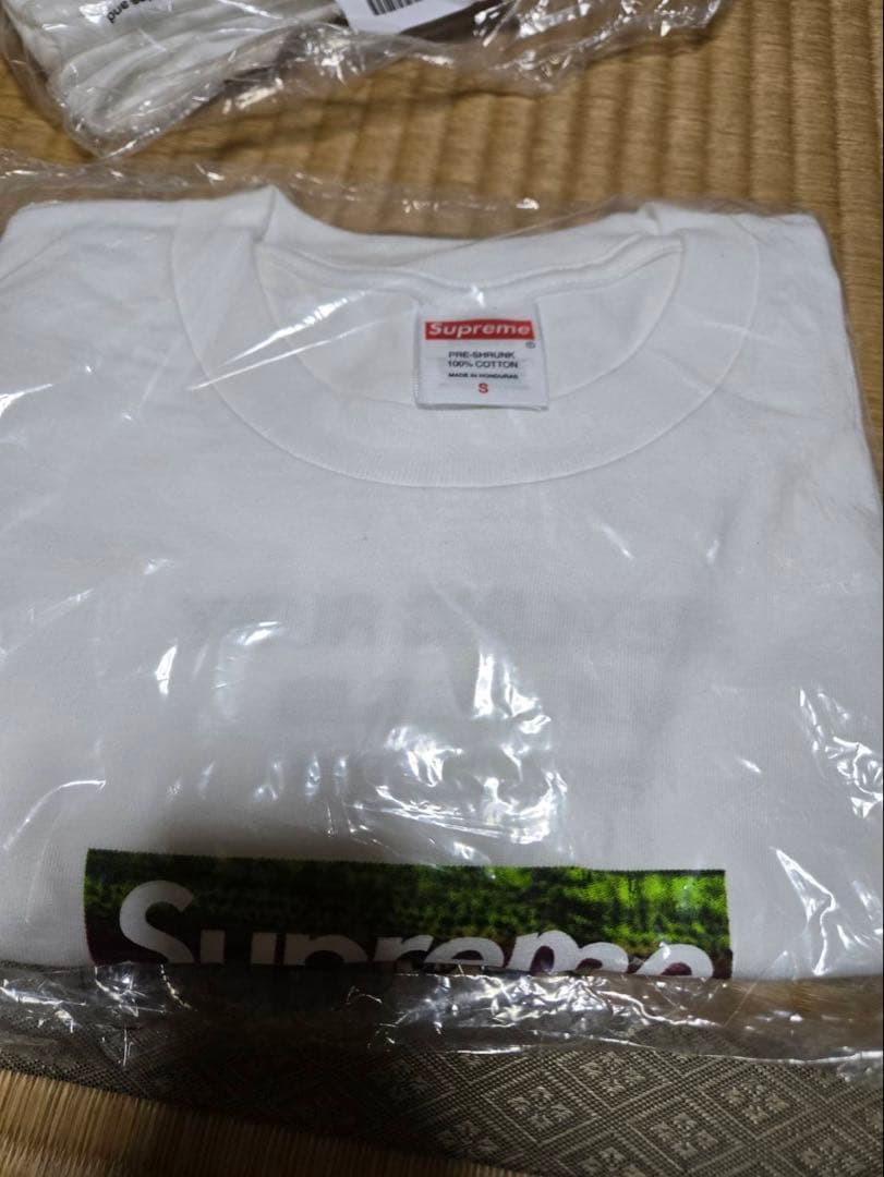 ミュージシャン Supreme Los Angeles Fire Relief Box S