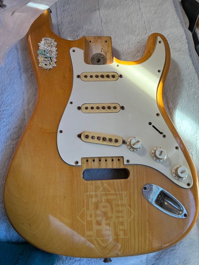 エ*ア様 Fernandes fst-65N ボディパーツ ハードメイプルボディ