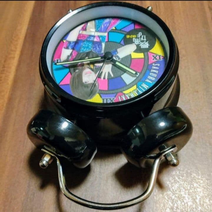 希少　LE SSERAFIM サクラ (宮脇咲良)　目覚まし時計　ボイスクロック