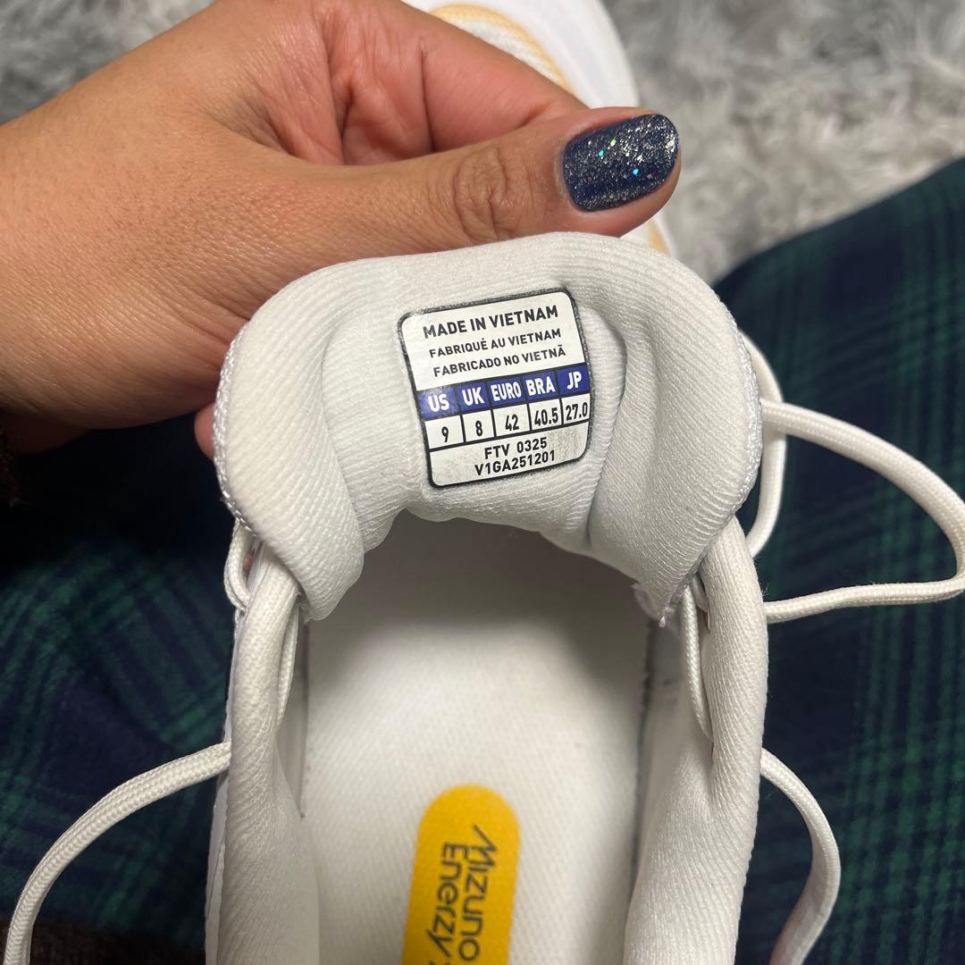 バレーボールシューズ(Mizuno Enerzy XP)