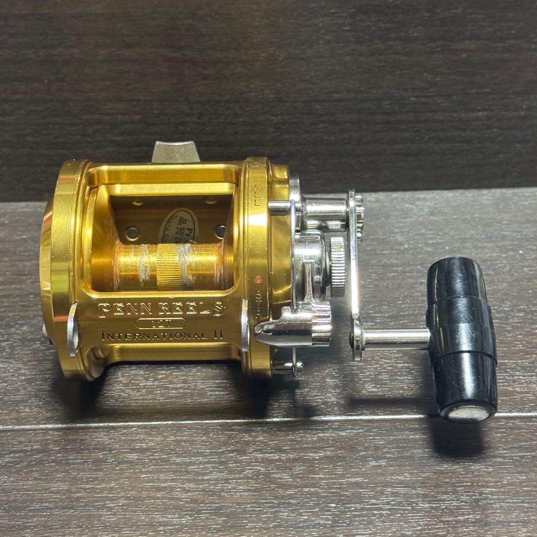 リール PENN International II 12T