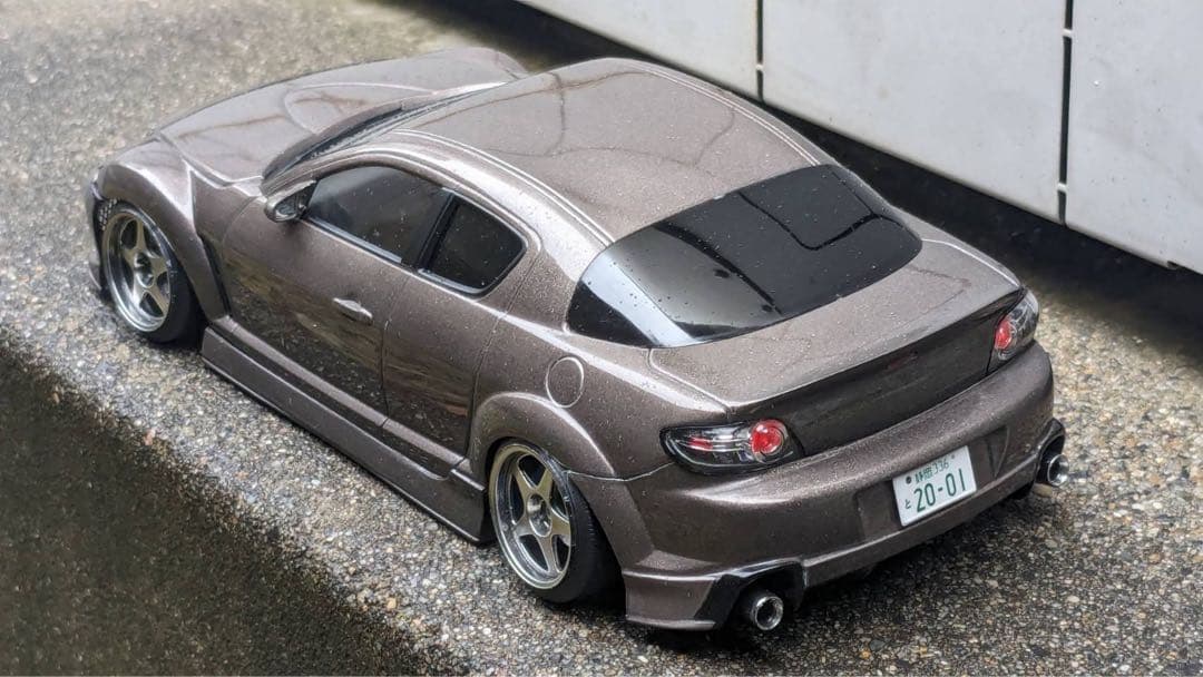 ロードスター1/18スケールモデル