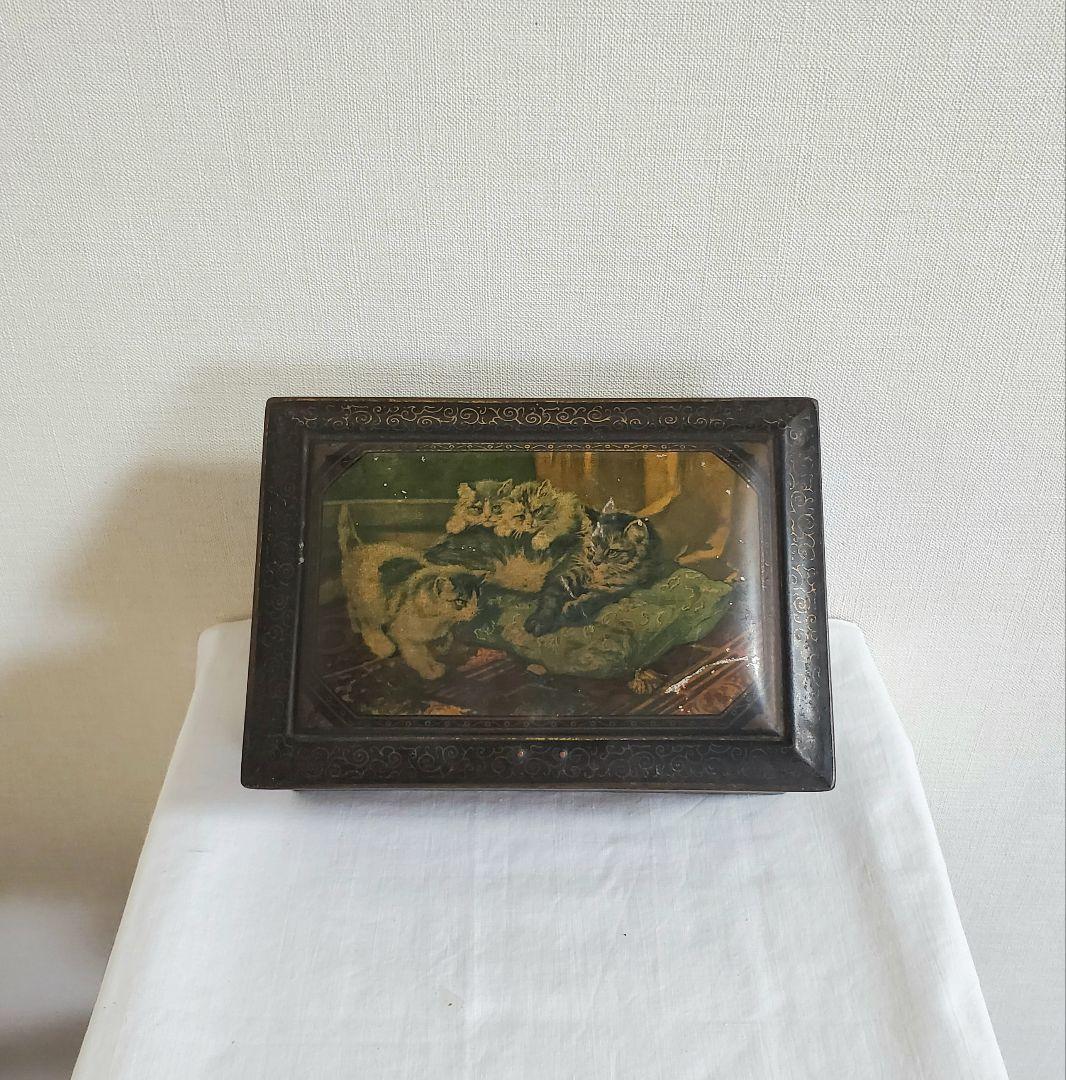 アンティーク　ネコの缶