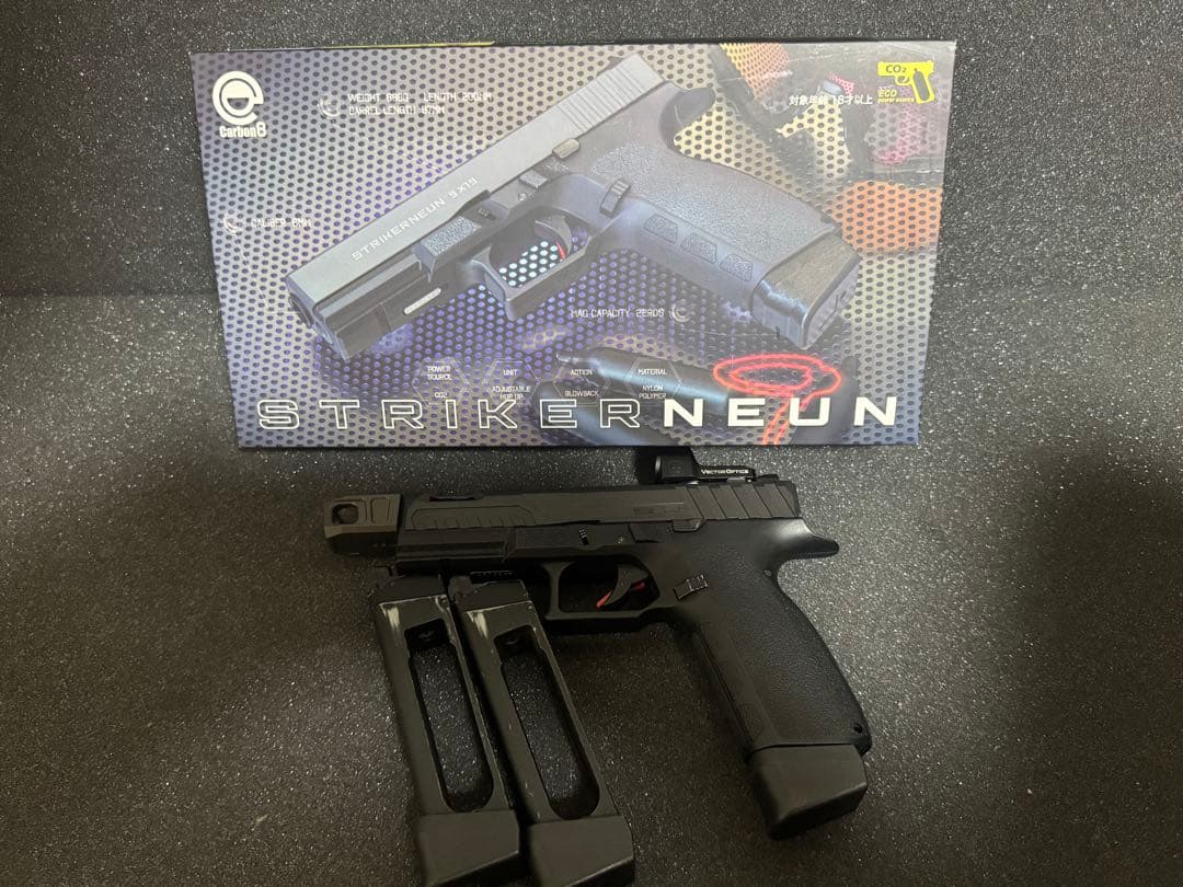 運*官様 【注意事項あり必ずご確認を】Carbon8 STRIKER NEUN9