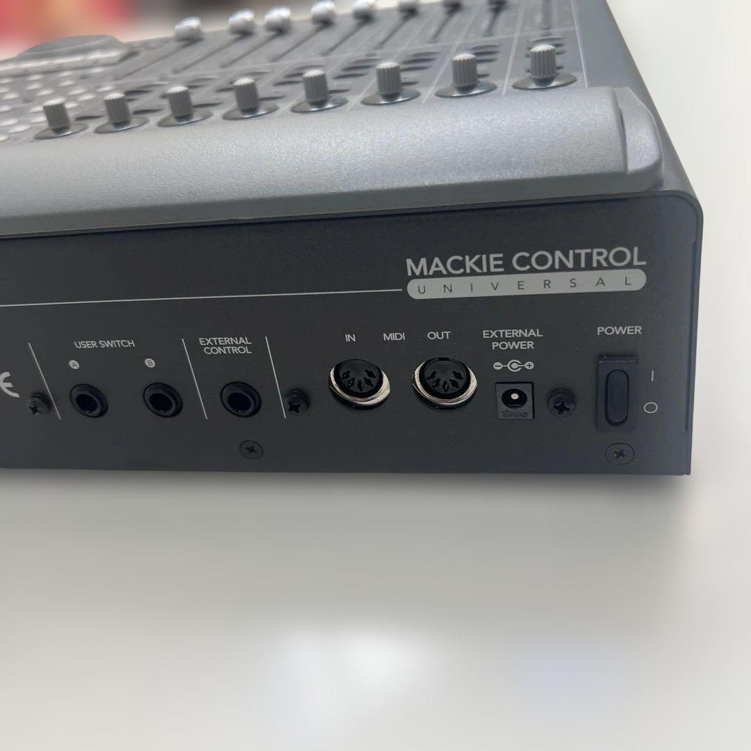 【美品】MACKIE マッキー コントロールユニバーサル コントロールサーフィス