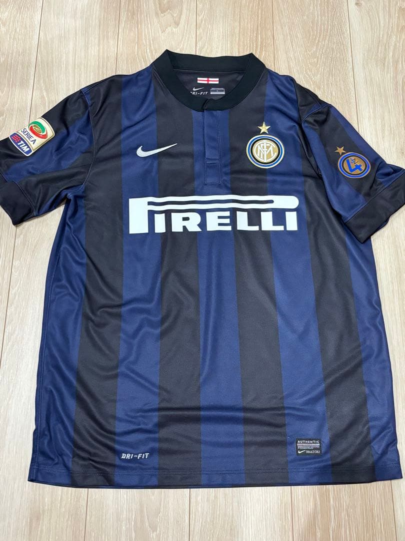 インテル・ミラノ サネッティの引退記念、直筆サイン入りユニフォーム