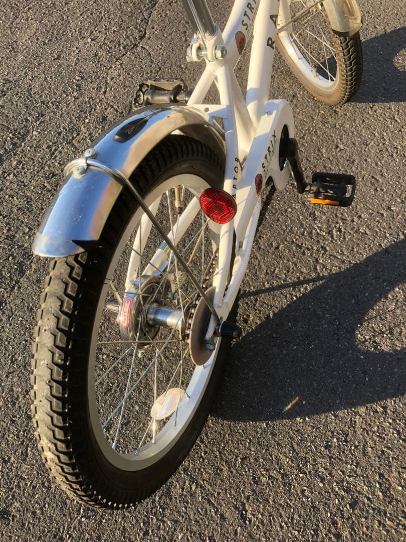 札幌　１８インチ　子供用自転車　補助輪付き