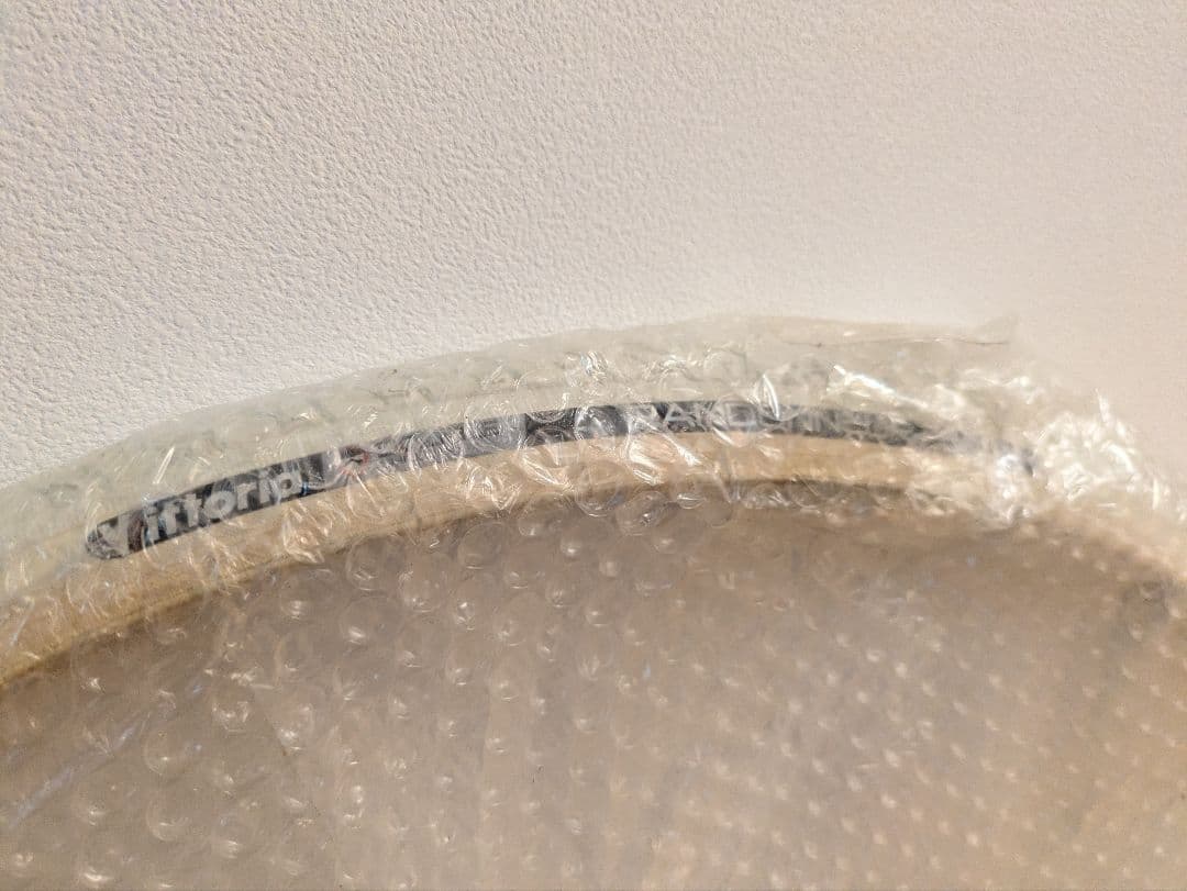 vittoria randonneur ホワイト 28c