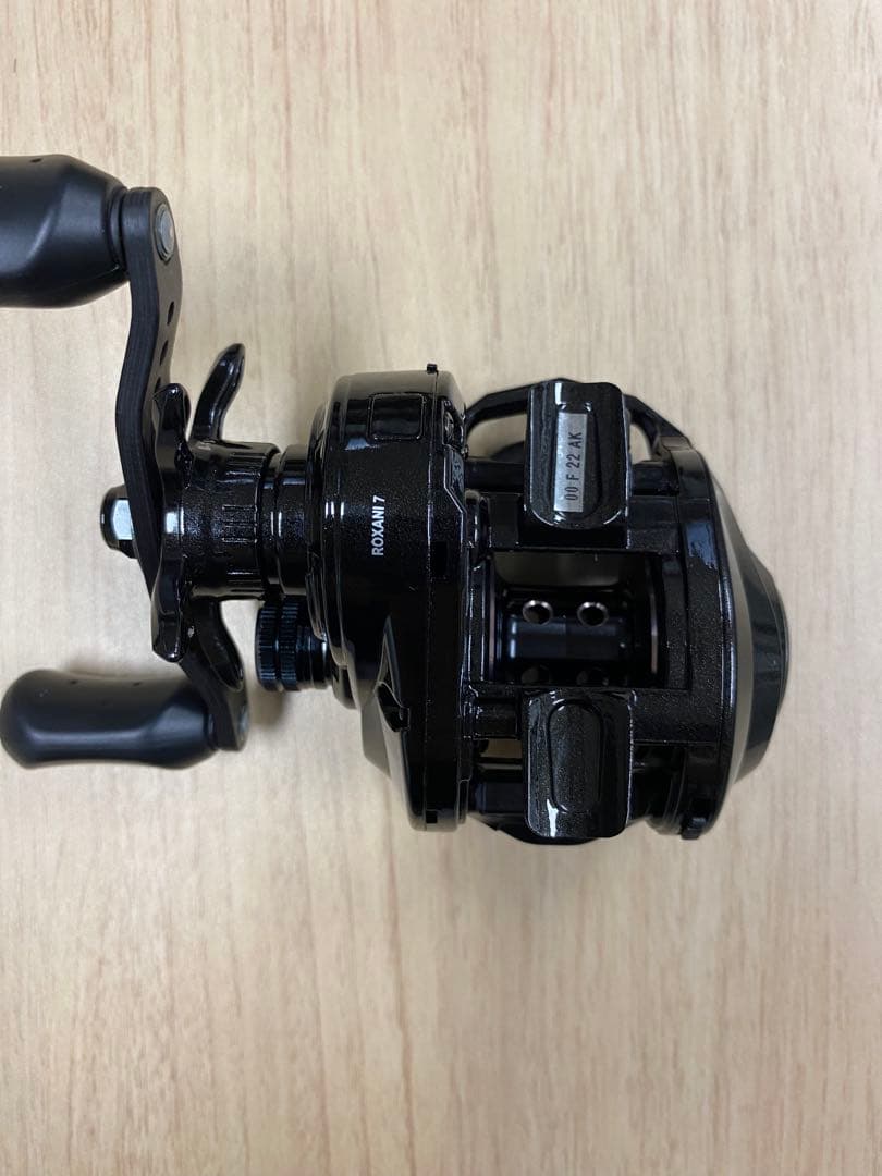 アブガルシア ベイトリール　ロキサーニ7（旧モデル）bf8純正スプール付き