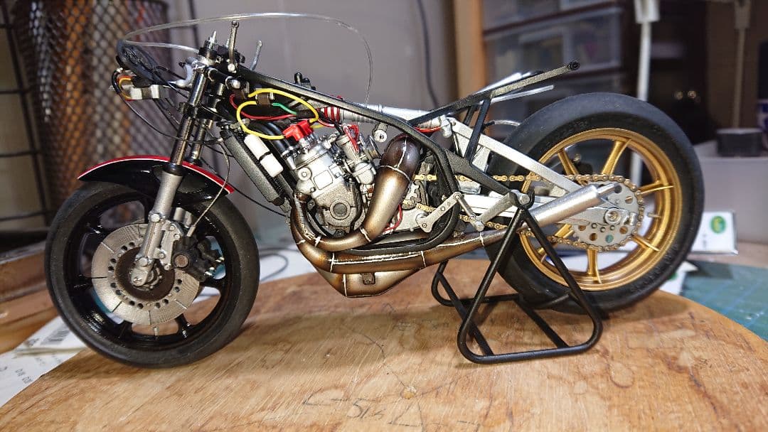 タミヤ ヤマハYZR500 汚れた英雄仕様