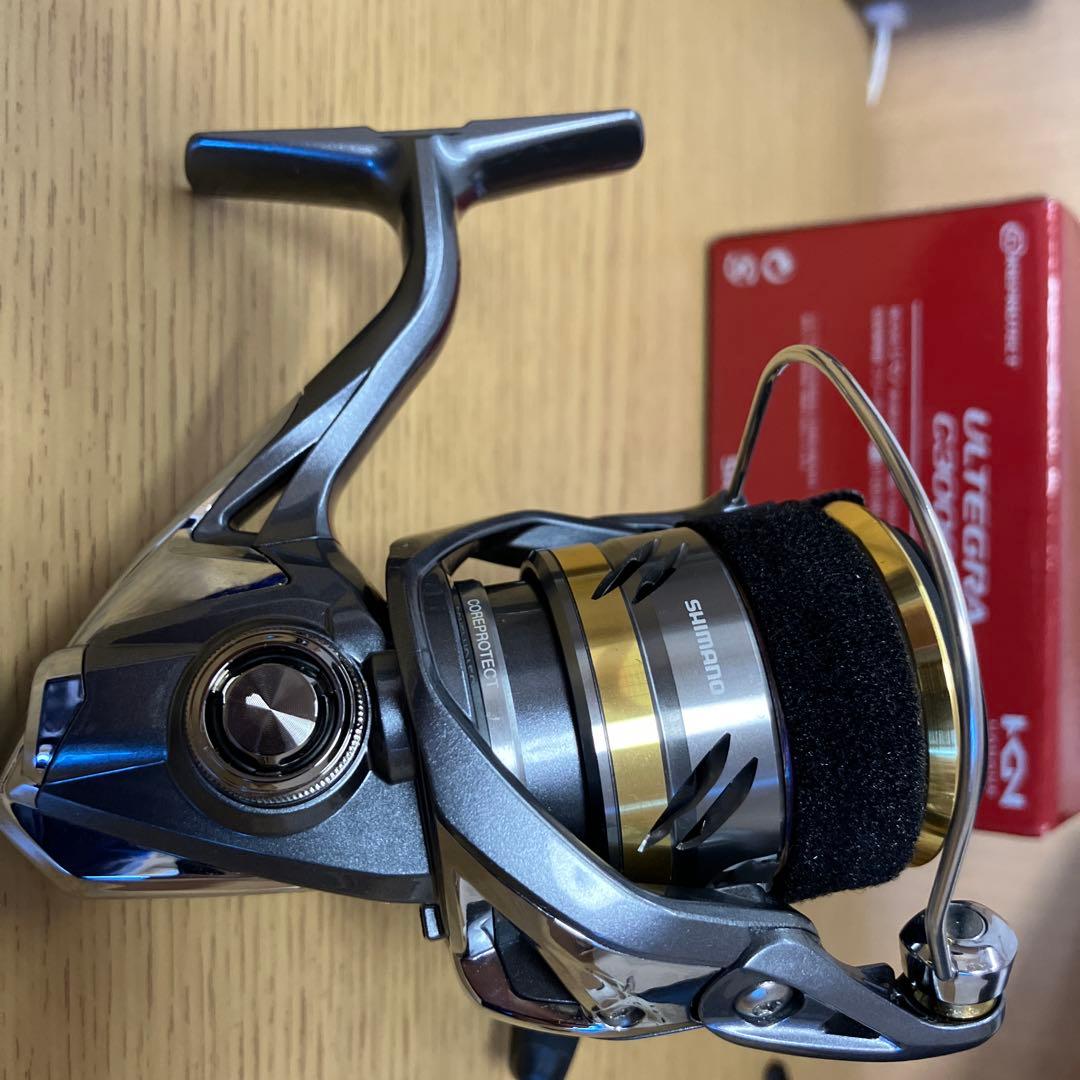SHIMANO ULTEGRA C3000HG リール