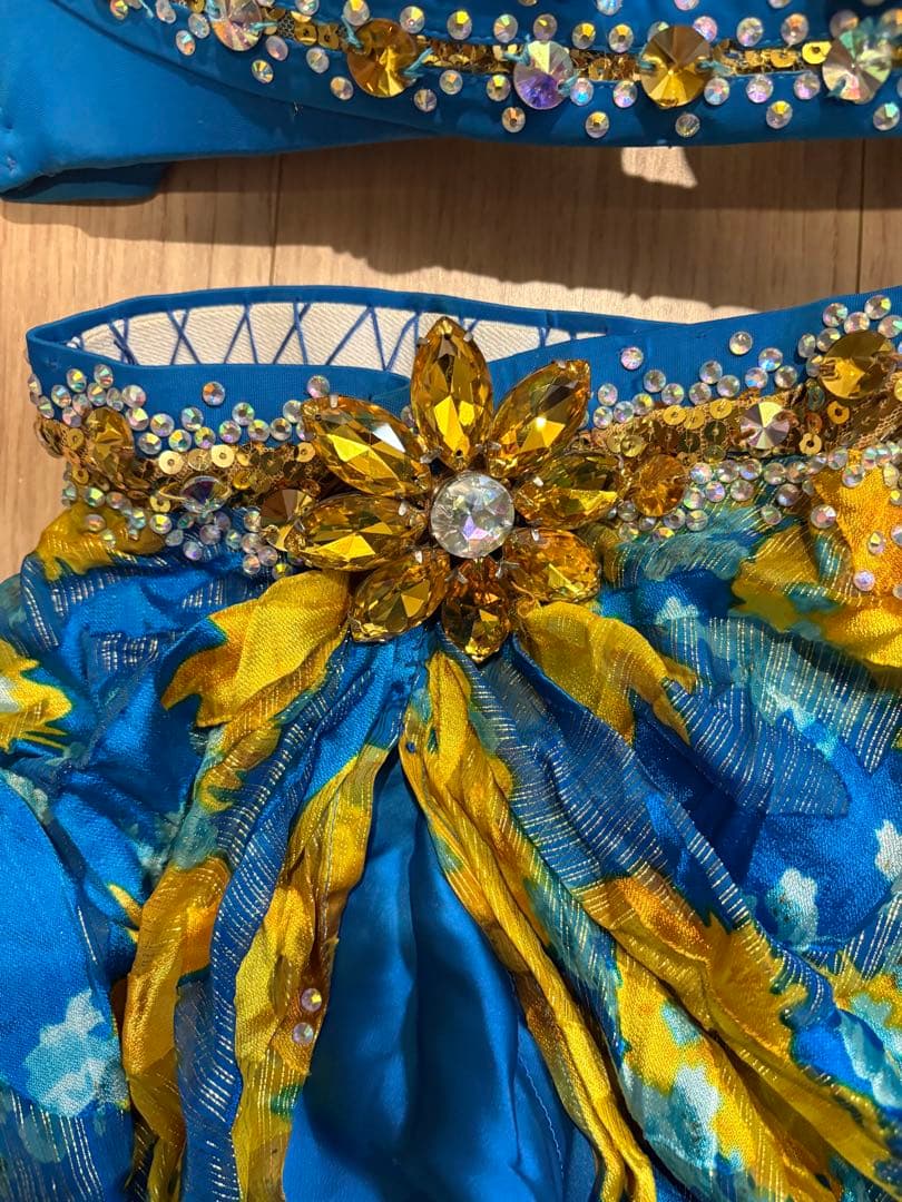 ベリーダンス衣装　マンドゥーハ サラマ　ブルー地イエロー花柄