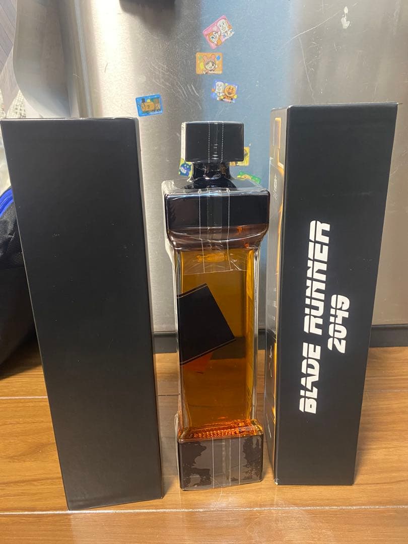 新品 ジョニーウォーカー ブラックラベル2049 49% 700ml ウイスキー