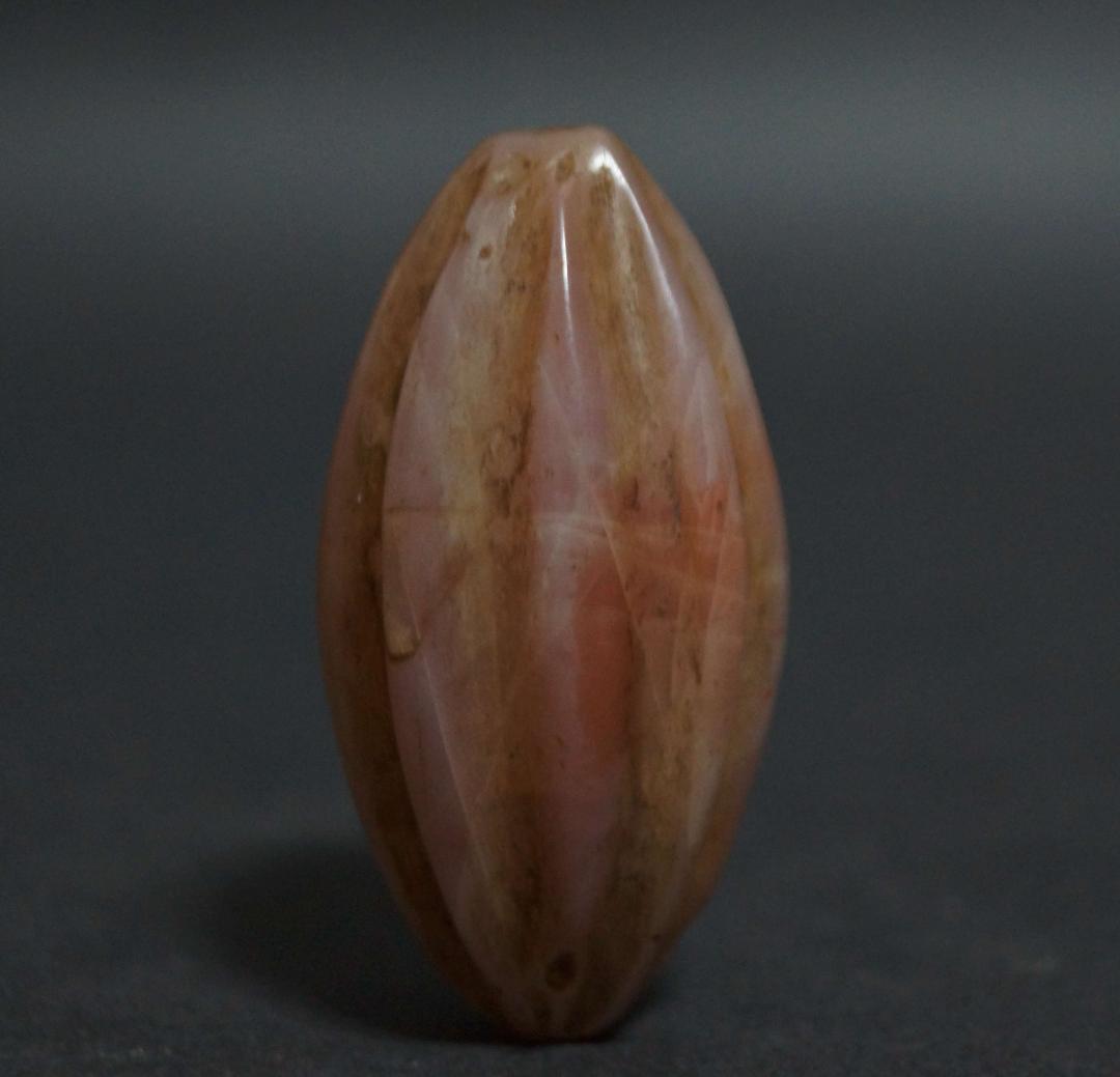 オールドチベット老メノウ瑪瑙 瓜形造形大玉根付 緒締玉 提げ物Dziビーズ