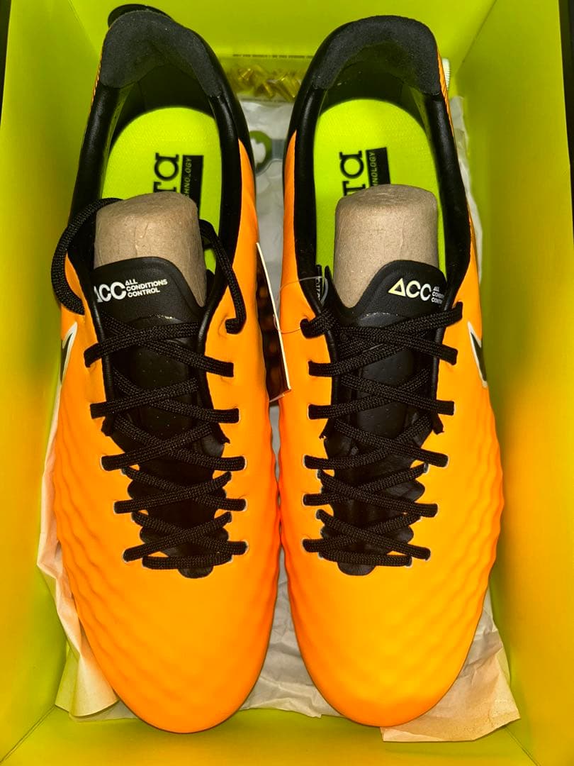 ナイキ 27.5cm サッカースパイク マジスタ オーパス2 SG