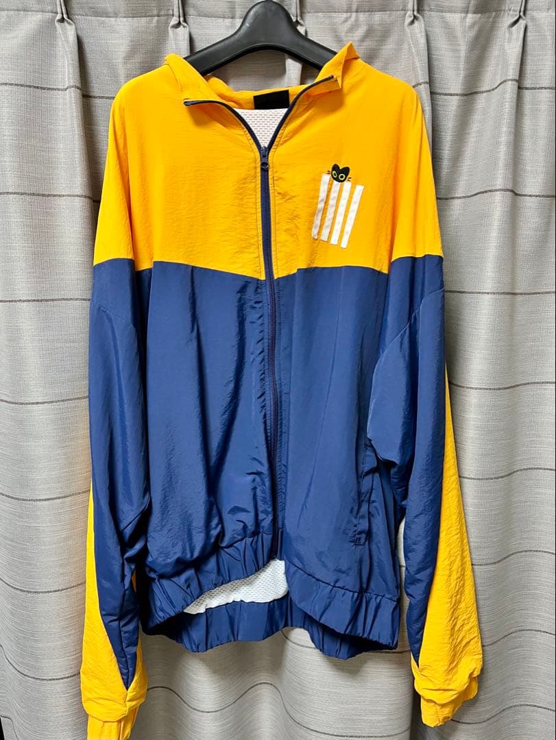 Eveの日Under Blue Premium Live黄シャカジャン（L）