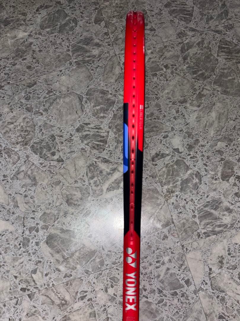 ヨネックス　ブイコア100 グリップ２