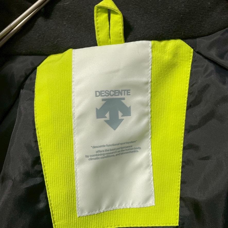 【Sky】DESCENTE スキーウェア 上下セット レディース 高機能