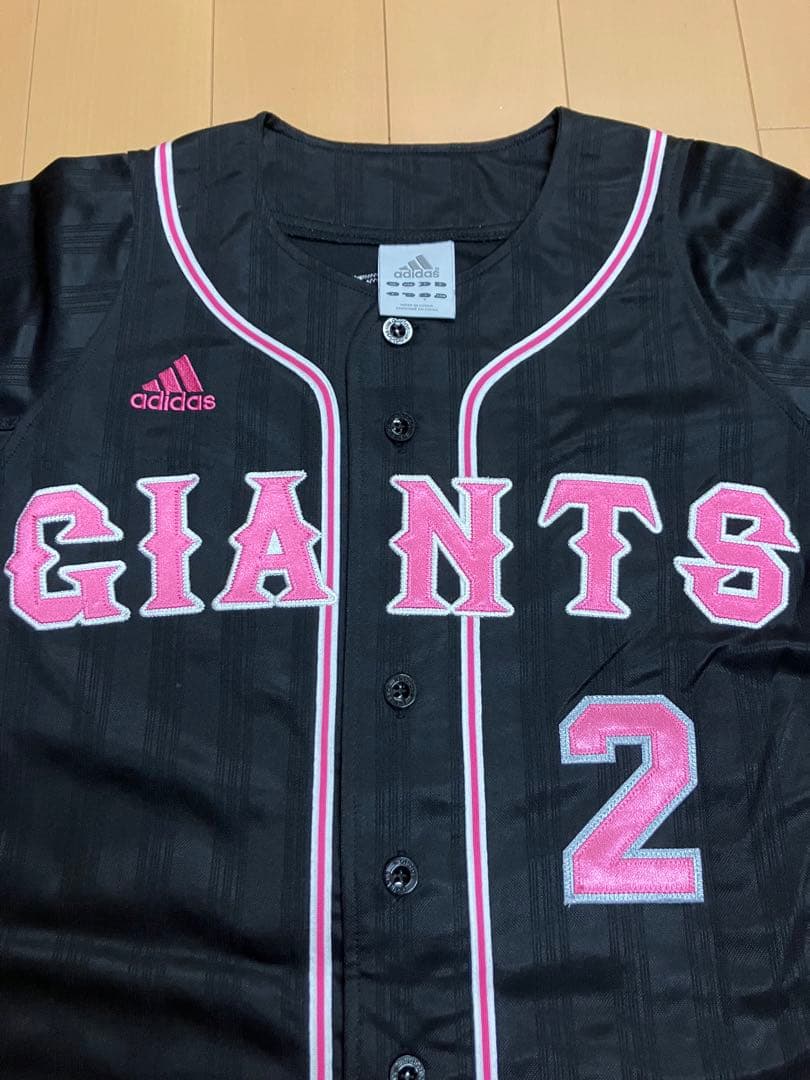 小笠原道大　読売ジャイアンツ　読売巨人軍　ピンク　ユニフォーム　侍ジャパン