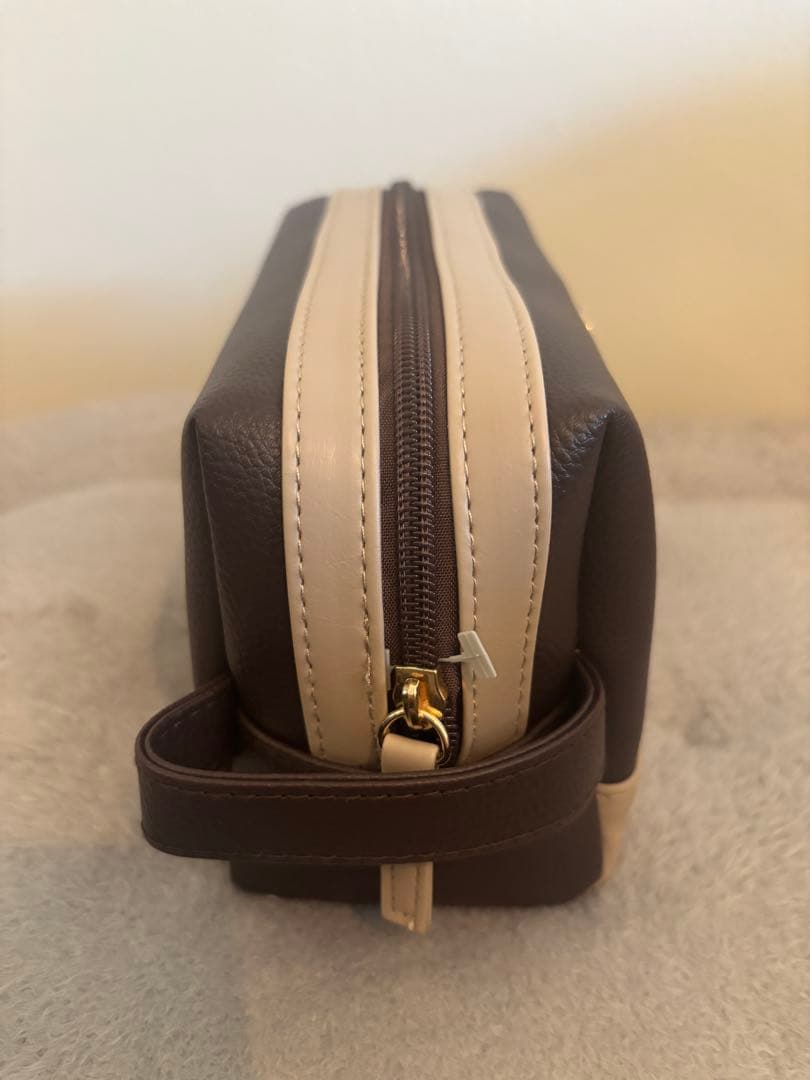 エミレーツ航空　ファーストクラス　アメニティBVLGARI メンズ