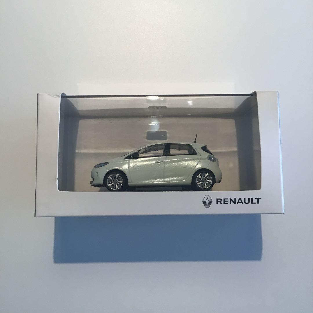 RENAULT ルノー Zoe 1/43 ミニカー