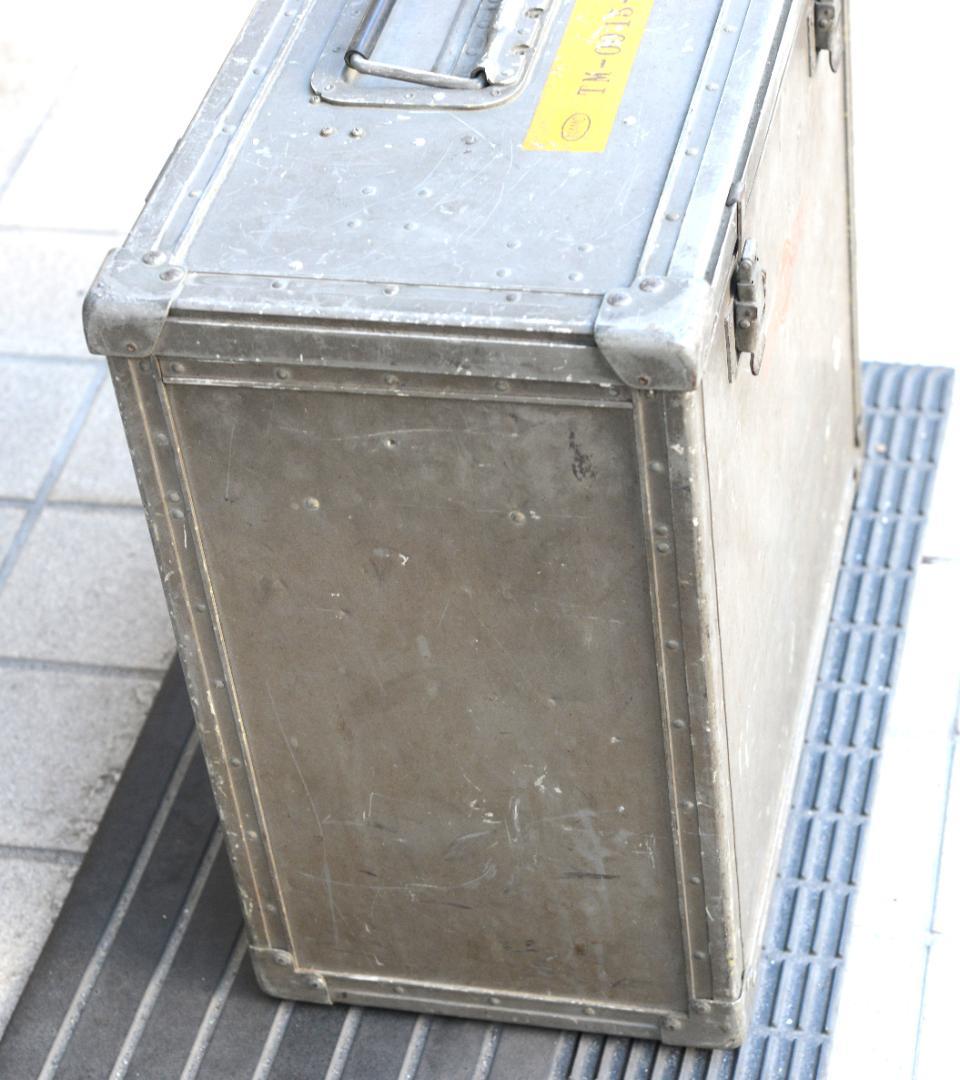 collins /コリンズ　アルミケ－ス　ビンテ-ジ！！　入手困難です！！