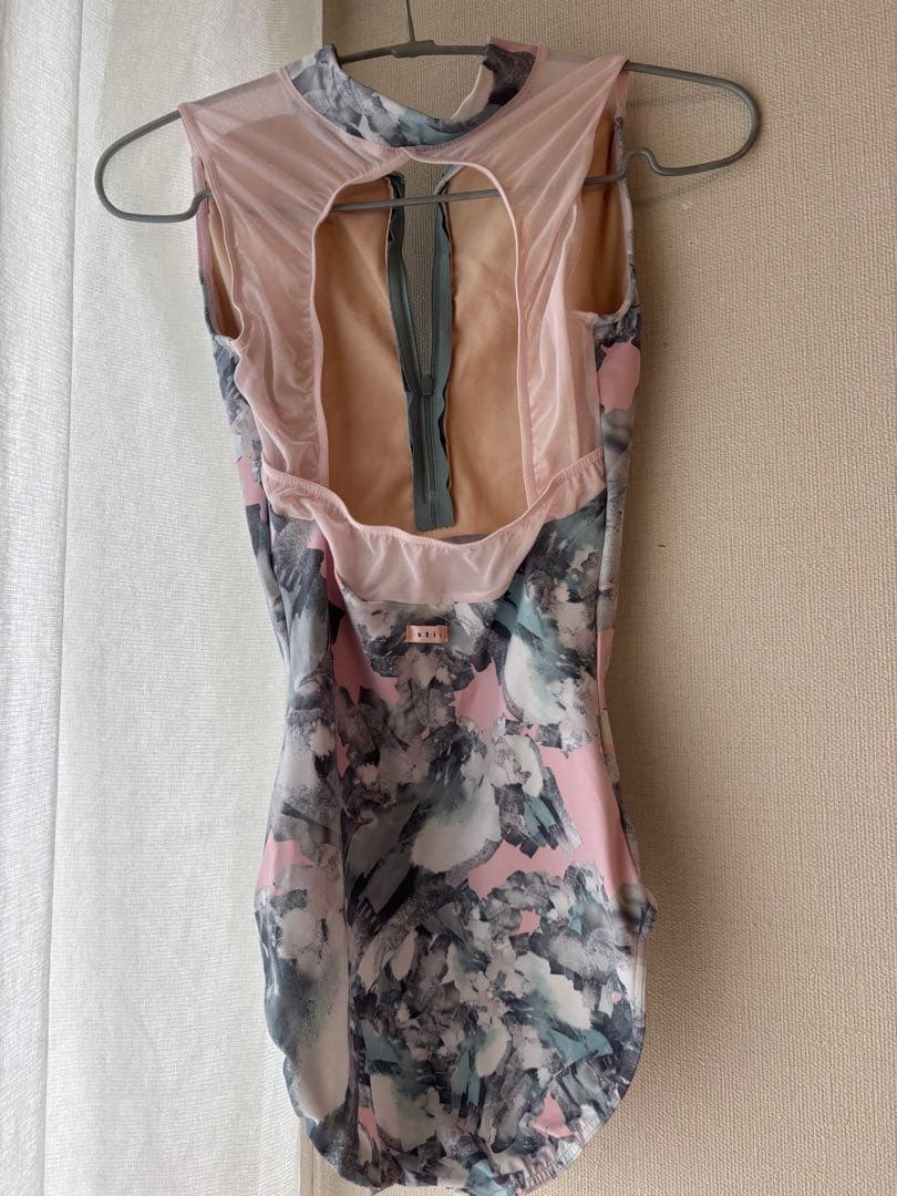 新品⭐︎stina スティナ　バレエレオタード　Mサイズ